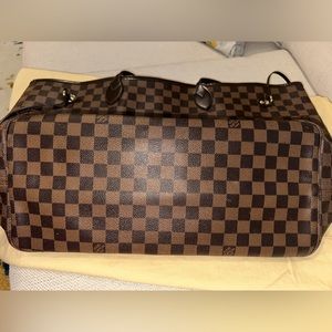 Louis Vuitton Neverfull Gm